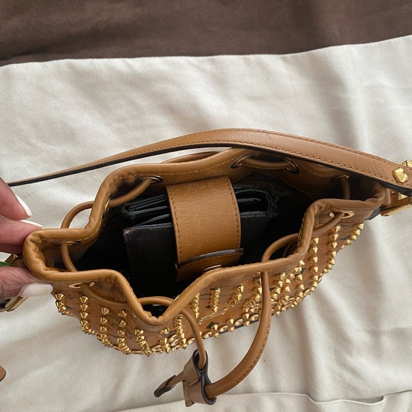 💚🔥 MCM Bucket Bag w/Studs 💫 - Picture 12 of 12